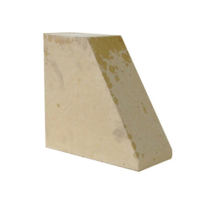 Silica insulating refractory brick